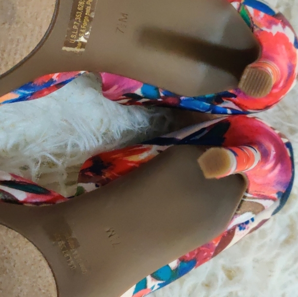 💐SHOES💐 GUESS 💐 - Picture 2 of 8